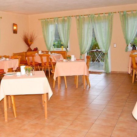 Waigolshausen Hotel Schonunger Bucht المظهر الخارجي الصورة