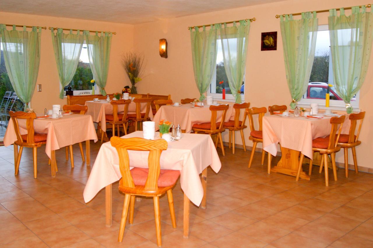 Waigolshausen Hotel Schonunger Bucht المظهر الخارجي الصورة